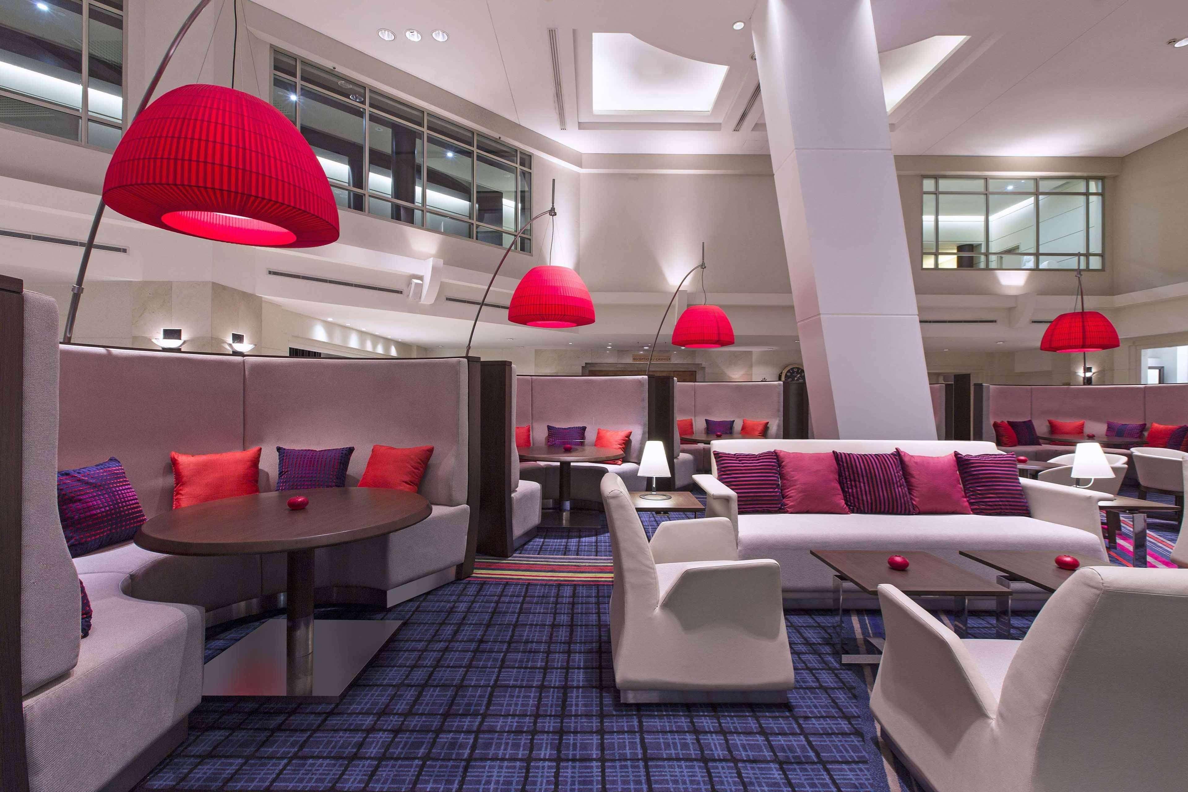 Swissotel Sydney Restaurant photo The lounge at Edinburgh Airport